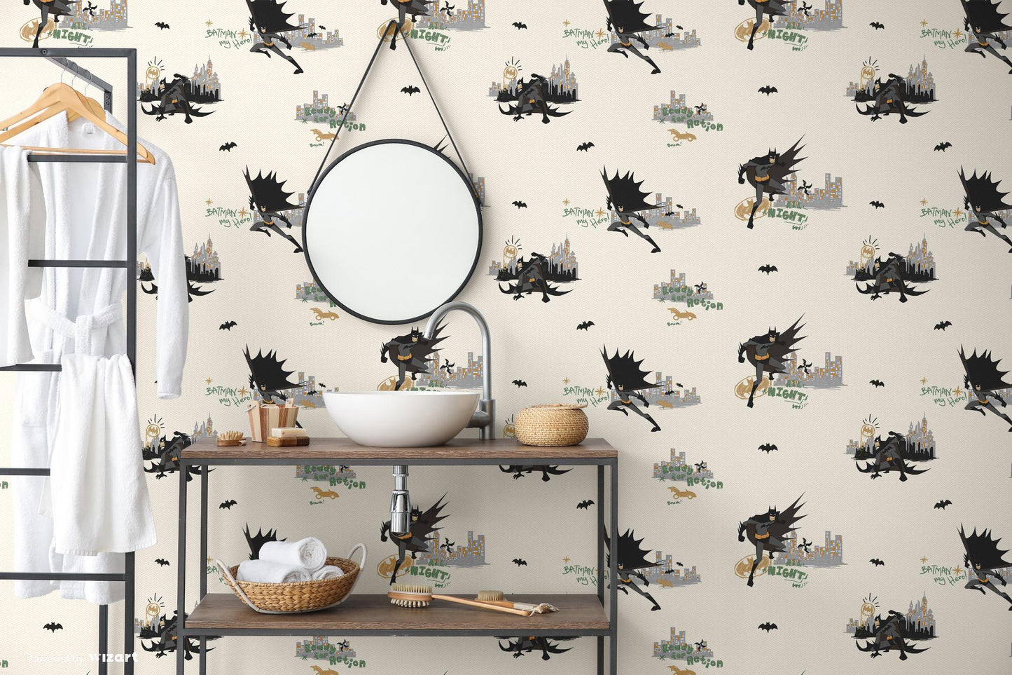 KIDS | Batman figured and light colored wallpaper