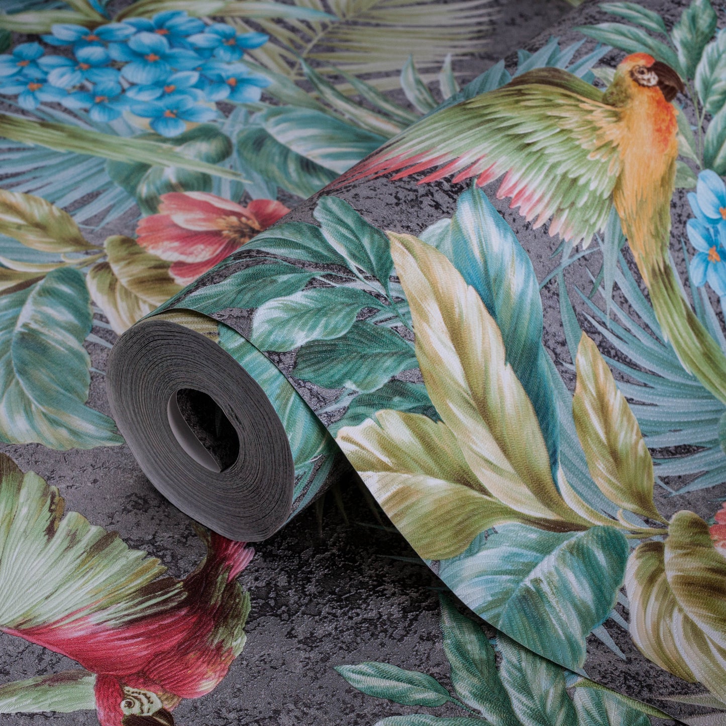 TROPICANO | Wallpaper Parrot and Tropical Plant Trend