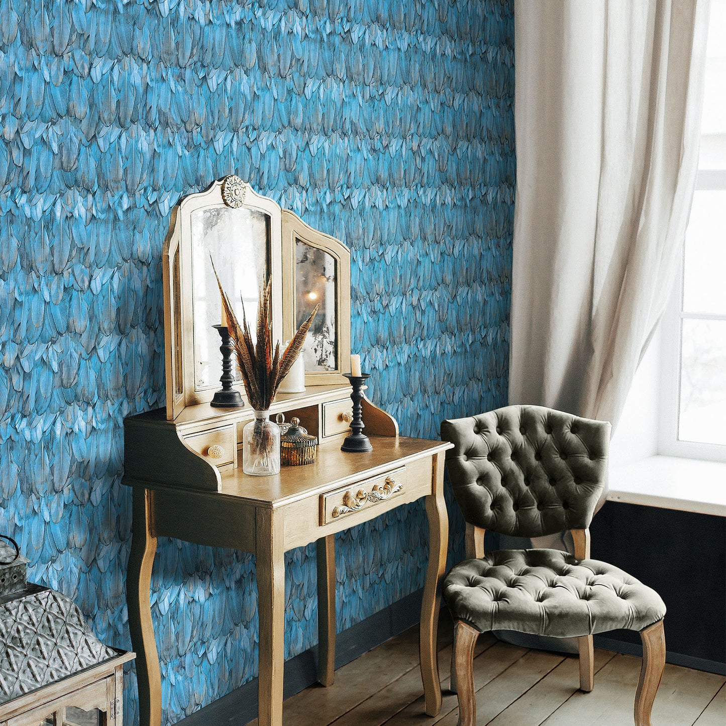 TROPICANO | Modern Bird Feather Patterned Wallpaper